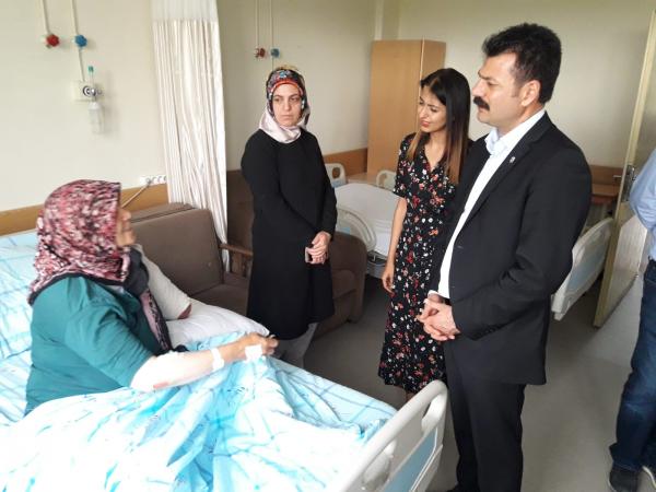 ​CHP adayları hastaları ziyaret etti