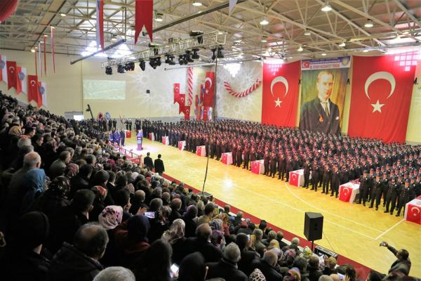 ​Aksaray POMEM’de 651 polis mezun oldu