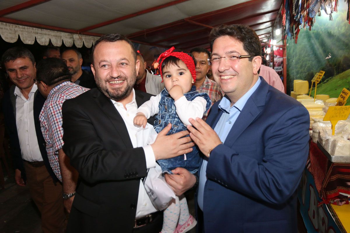 Ammar Acarlıoğlu ilahileriyle  Ramazan sokağına konuk oldu