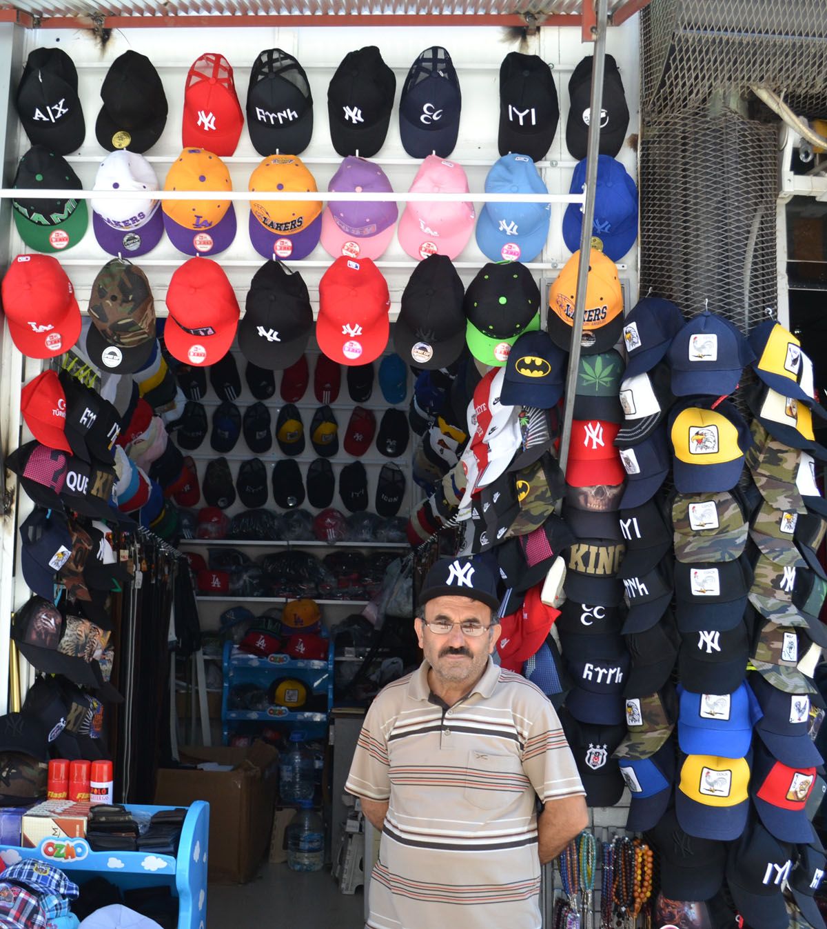 Aksaray’da şapka satışları arttı