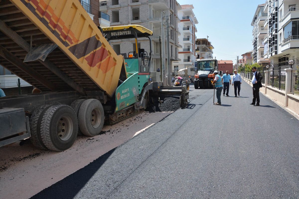 Aksaray’da 5 mahallenin  asfaltı daha yenilendi