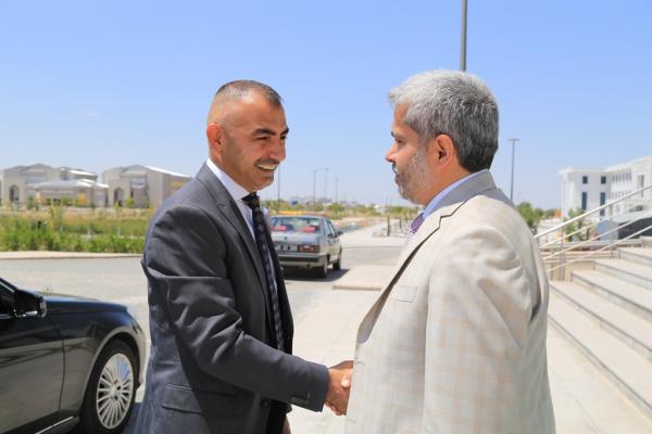 Irak Kültür Ataşesi Rektör Yusuf Şahin’i ziyaret etti