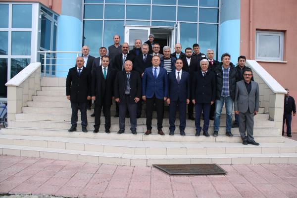 MHP adayları tam kadro sahada