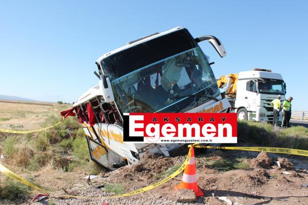 Aksaray’da yolcu otobüsü şarampole devrildi: 41 yaralı
