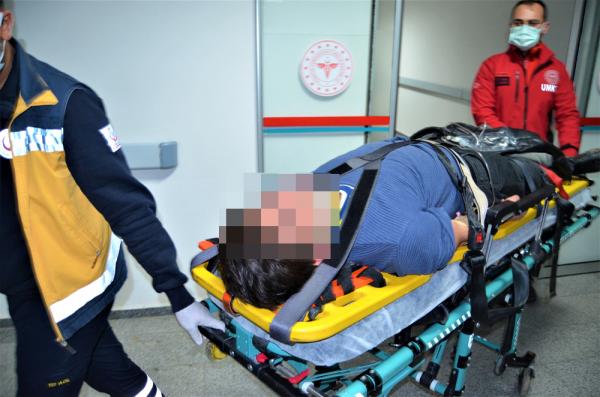 Hastane dönüşü kaza : 5 yaralı