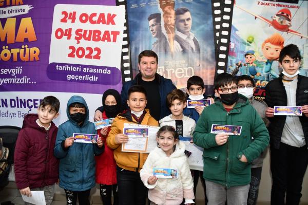 Aksaray Belediyesinden karnesini getirene sinema bileti