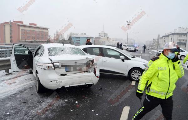 Aksaray’da 9 aracın karıştığı zincirleme kazası: 3 yaralı