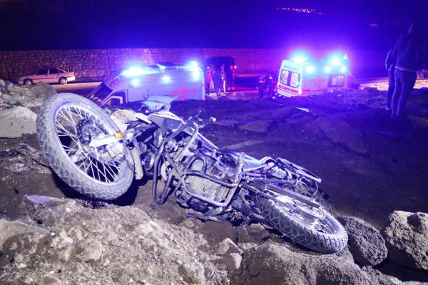 Motosiklet kazası: 1 ölü, 1 yaralı