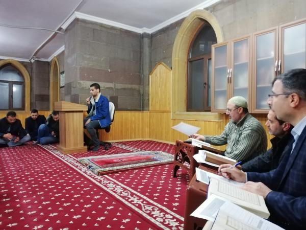 Aksaray’da kur’an okuma  yarışması düzenlendi