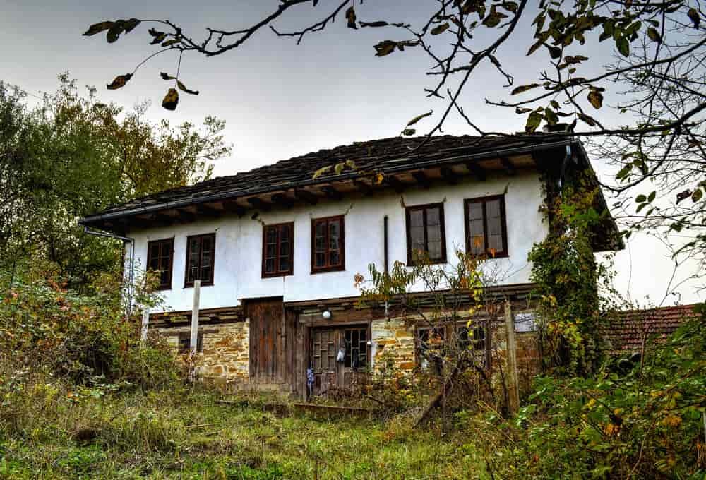 Nevşehir Hacıbektaş’ta 2 katlı yığma kargir ev icradan satılıktır