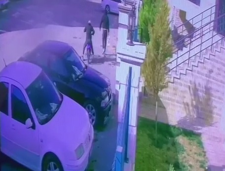 30 saniyede motosiklet hırsızlığı: 2 tutuklama