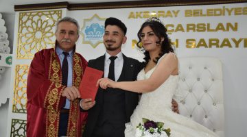 Hataylı depremzede çift Aksaray’da evlendi