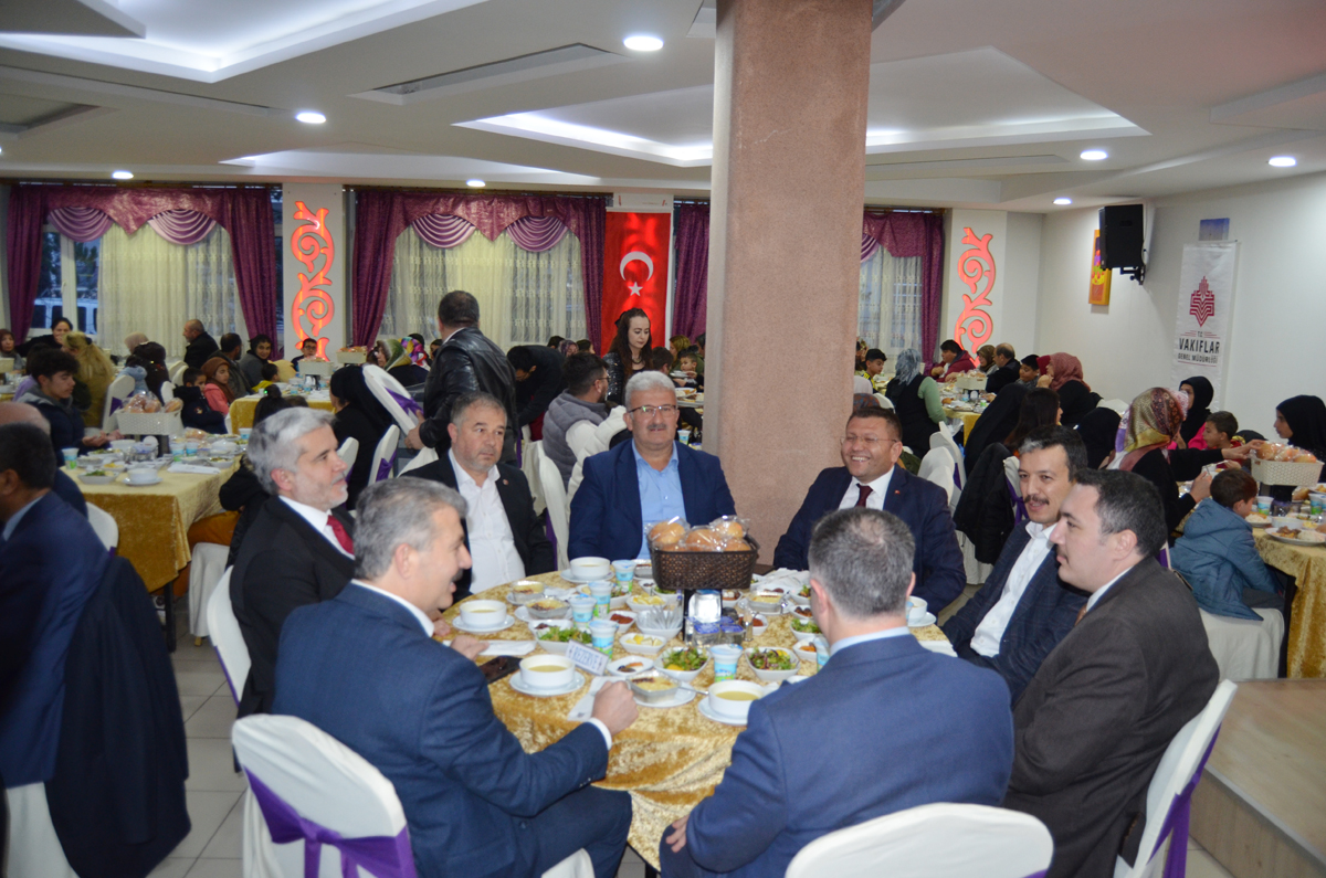 Aksaray’da “Bir Lokma  Bin Sofra” iftar programı
