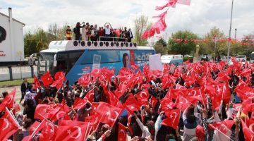 ‘CHP’yi meclise göndermek için İYİ Partiye oy veriyoruz’