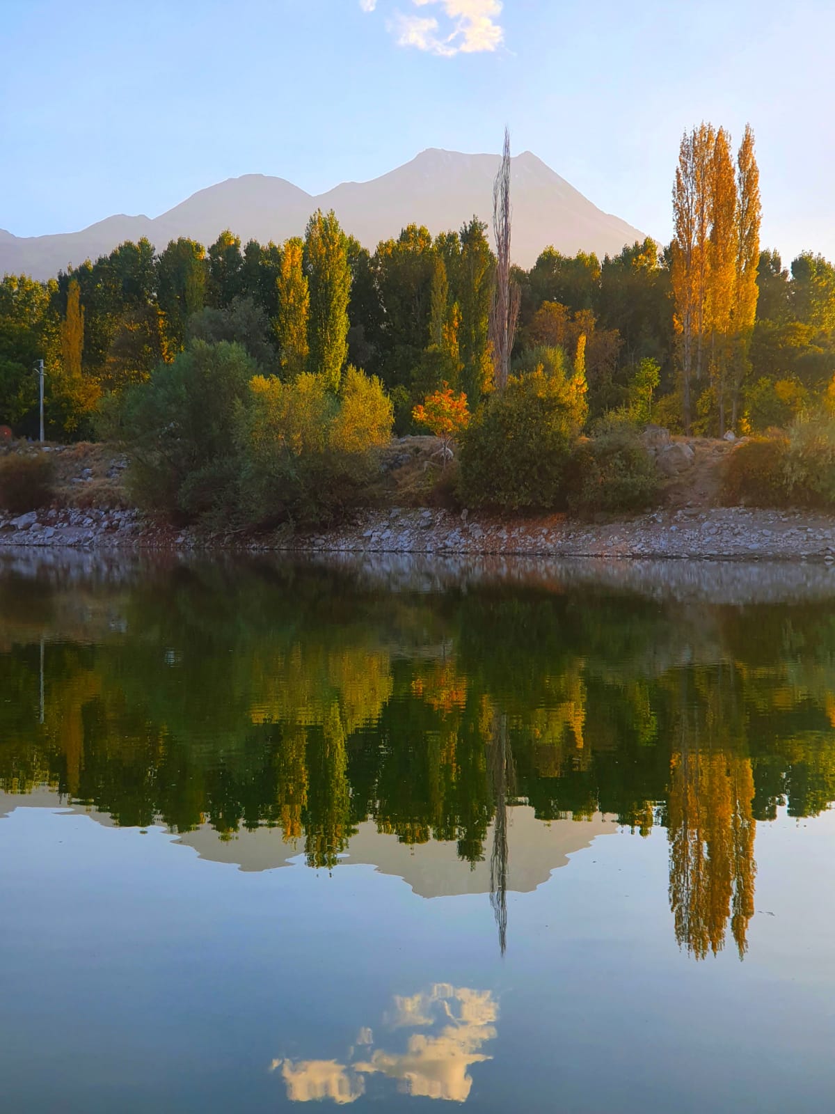 Hasan Dağı son bahar güzelliği ile dikkat çekiyor
