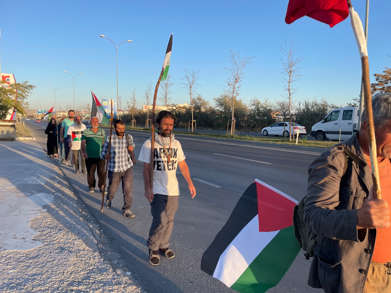 İstanbul’dan Gazze’ye destek yürüyüşünde Aksaray ulaştı