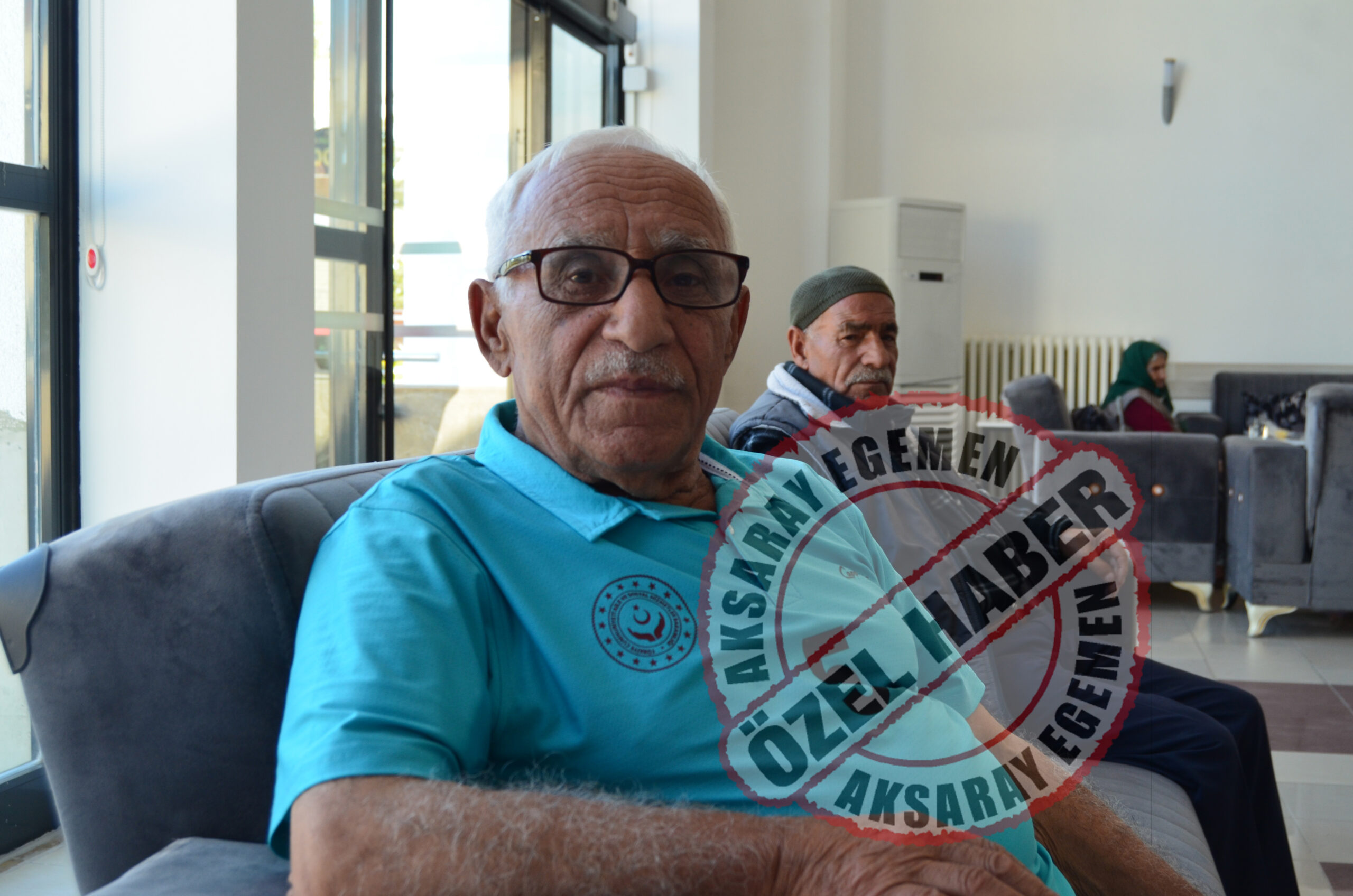 81 yaşındaki Ahmet amca, huzur bulmanın mutluğunu yaşıyor