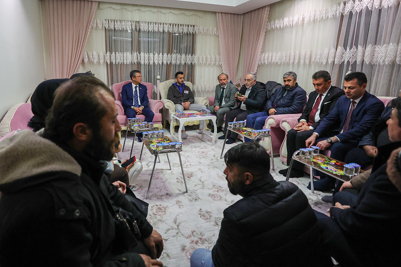 CHP Genel Başkanı Özel’den şehit ailesine ziyaret