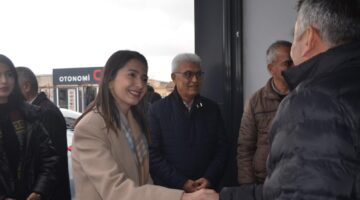 CHP adayı Demir, esnaflardan Aksaray otomotiv piyasası hakkında bilgi aldı