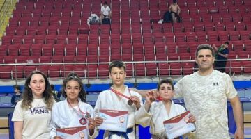 Judocu sporcular Afyonkarahisar’dan madalyalarla döndü